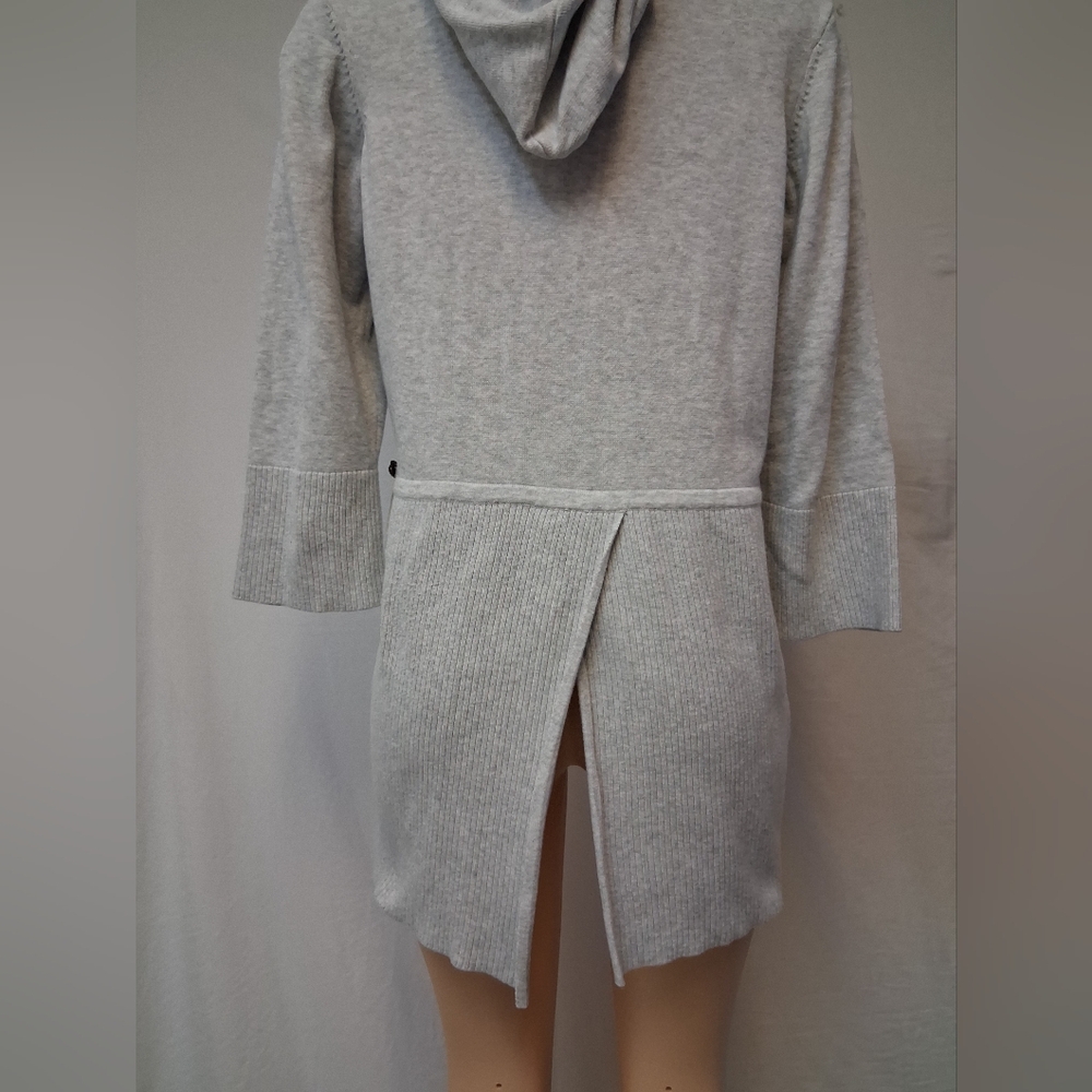 WinterSilks Light Gray Knit Top Size M - Picture 8 of 17